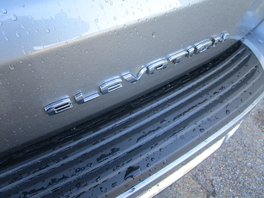 New 2026 GMC Yukon XL Elevation w/ Elevation Premium Package image 12