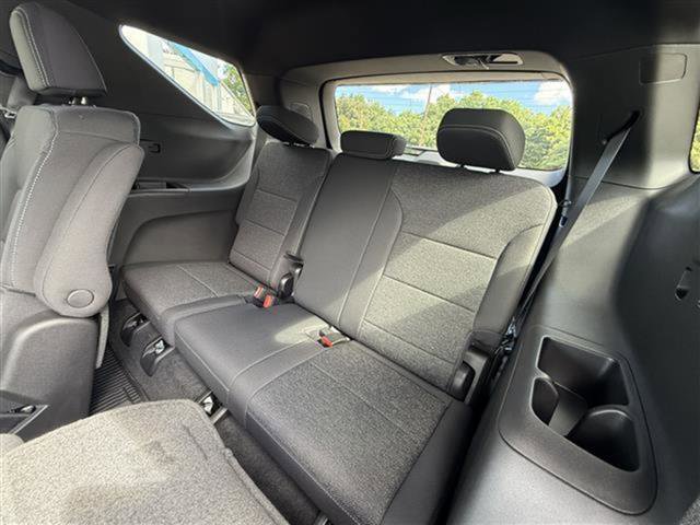 New 2026 Chevrolet Traverse LT w/ LPO, Floor Liner Package image 28