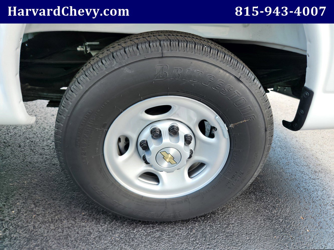 Used 2025 Chevrolet Express 2500 Extended w/ Safety Package image 32