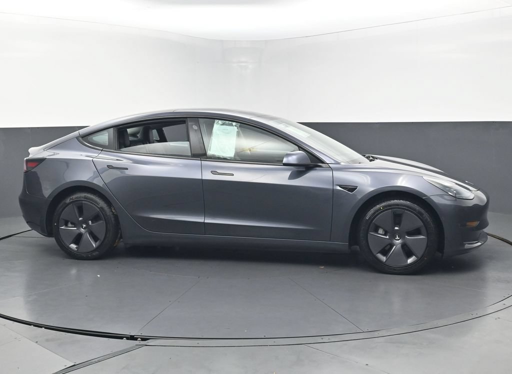 Used 2022 Tesla Model 3 Long Range AWD/4WD image 45