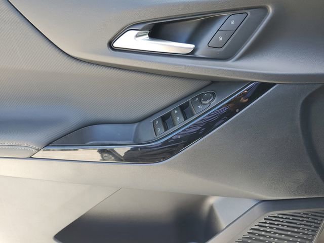 New 2026 Chevrolet Equinox LT w/ Safety and Technology Package image 8