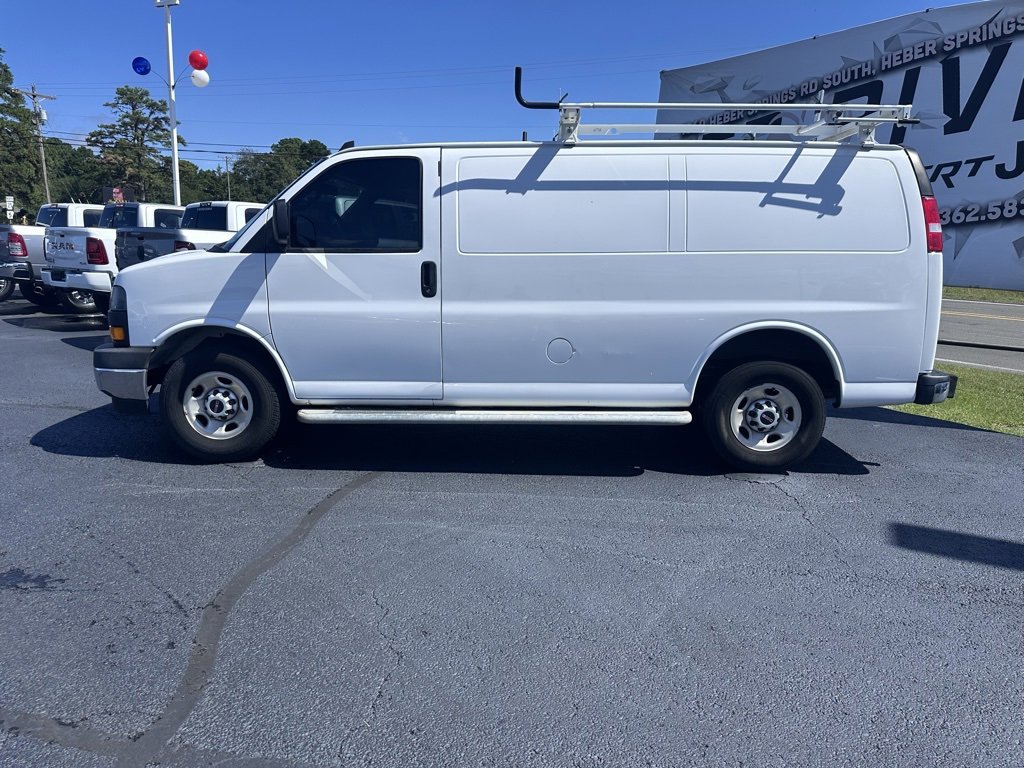 Used 2020 GMC Savana 2500 w/ Driver Convenience Package image 9