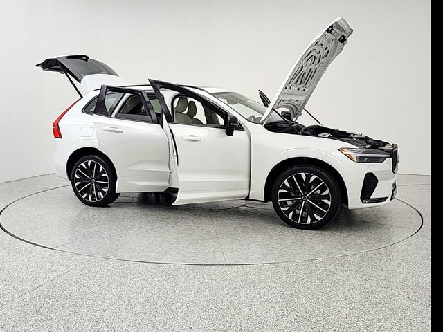 Certified 2026 Volvo XC60 B5 Ultra AWD/4WD image 10