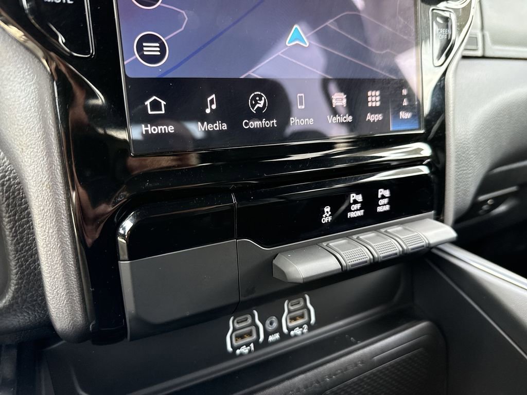 Used 2025 RAM 1500 Laramie w/ Sport Appearance Package image 19