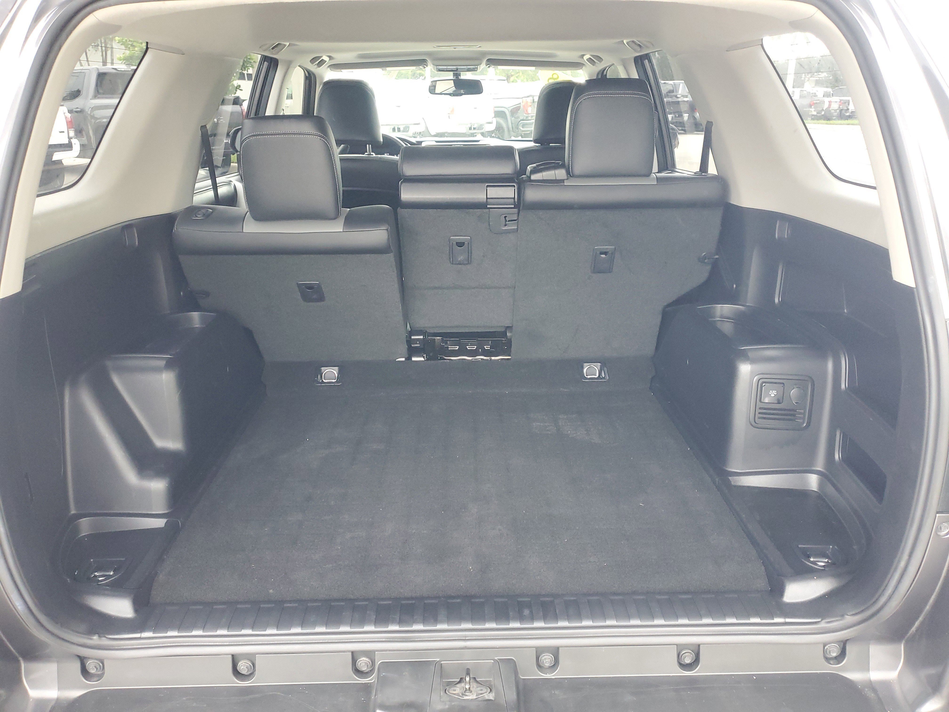 Used 2018 Toyota 4Runner 4WD image 8