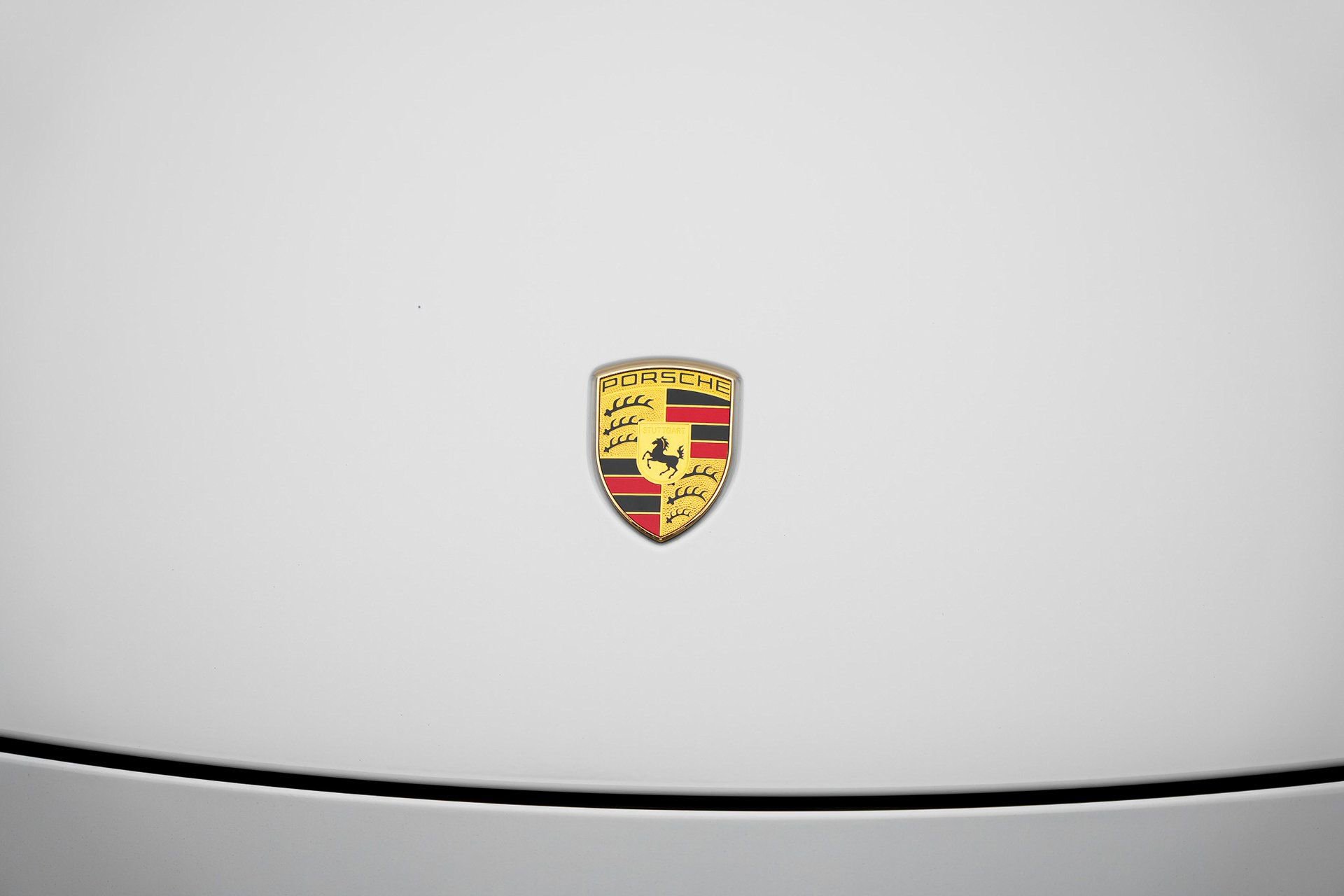 Used 2022 Porsche Taycan image 12