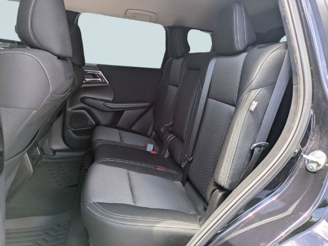 Used 2024 Mitsubishi Outlander ES FWD image 14