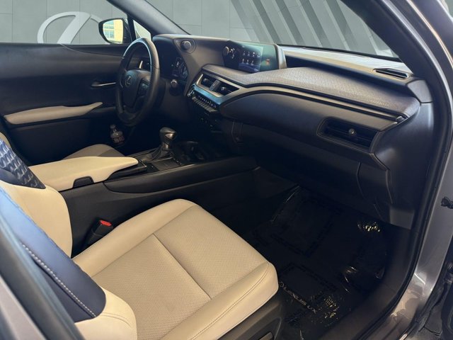 Used 2019 Lexus UX 250h w/ Premium Package AWD/4WD image 25