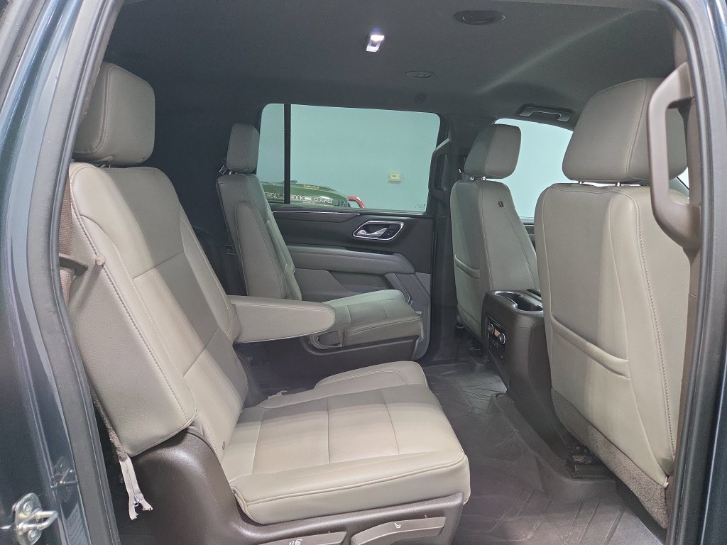 Used 2021 Chevrolet Suburban Z71 w/ Z71 Off-Road Package AWD/4WD image 15