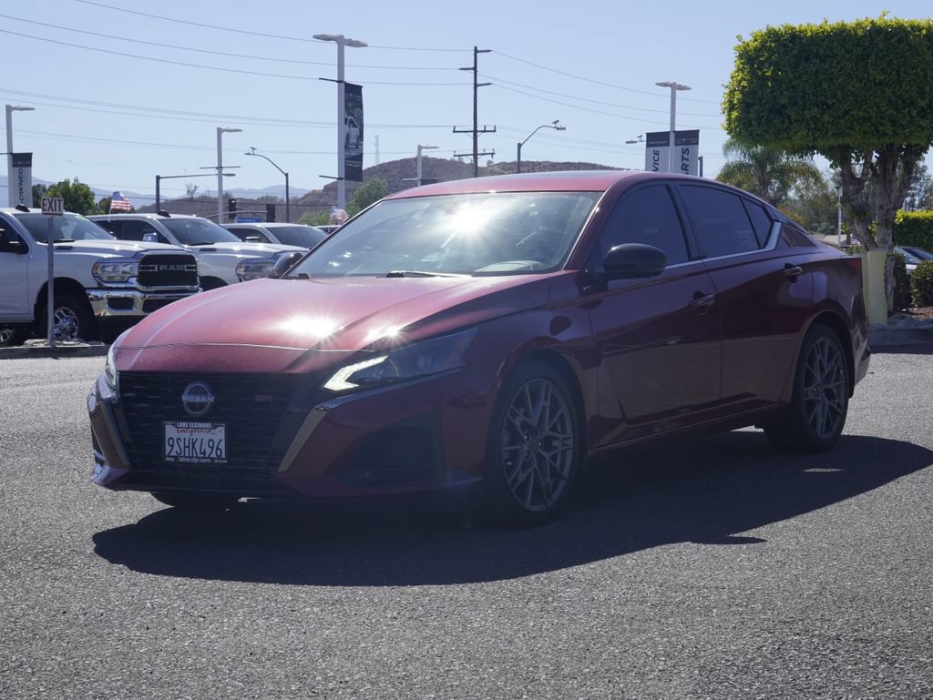 Used 2023 Nissan Altima 2.0 SR FWD image 8