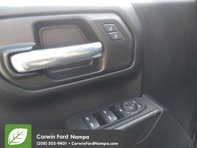 Used 2022 Chevrolet Silverado 1500 Custom image 11