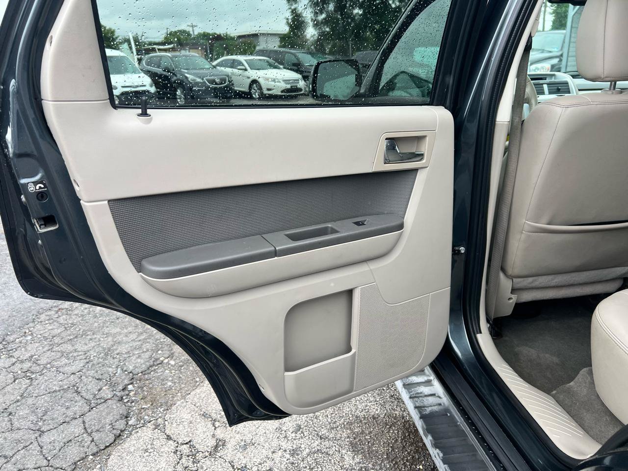Used 2010 Mercury Mariner Premier FWD image 20