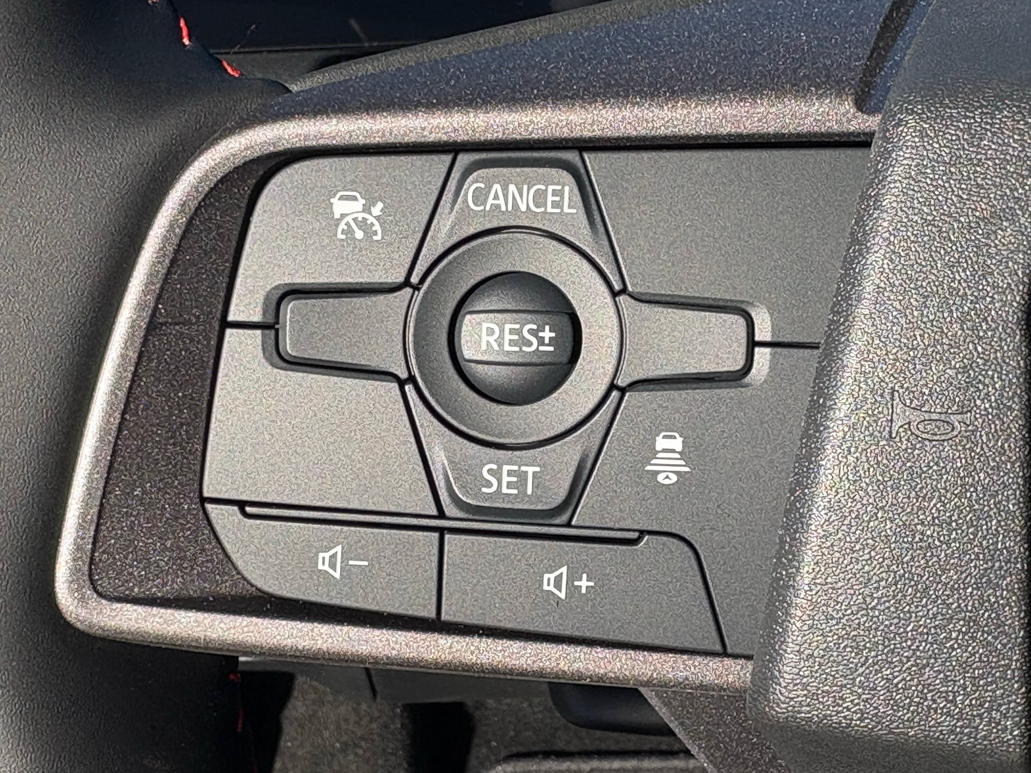 New 2027 Nissan Sentra SR w/ Floor Mat Package FWD image 17