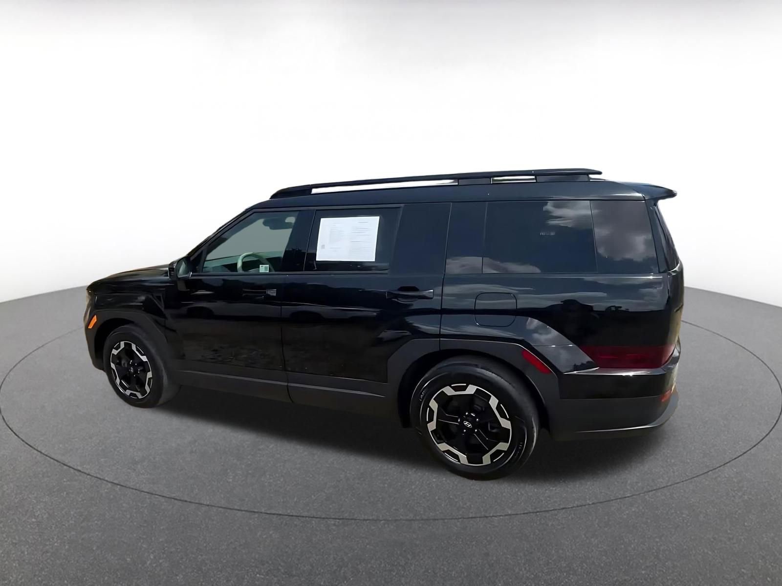 Used 2025 Hyundai Santa Fe SEL image 10