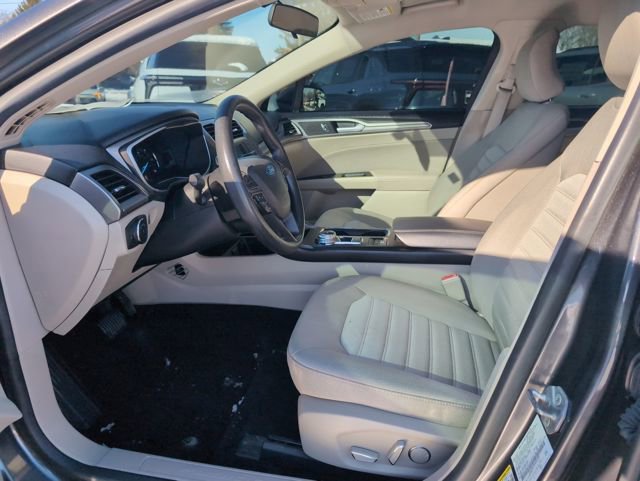 Used 2018 Ford Fusion SE image 13