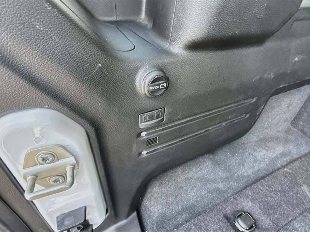 Used 2024 Jeep Wrangler Unlimited w/ Convenience Group AWD/4WD image 31