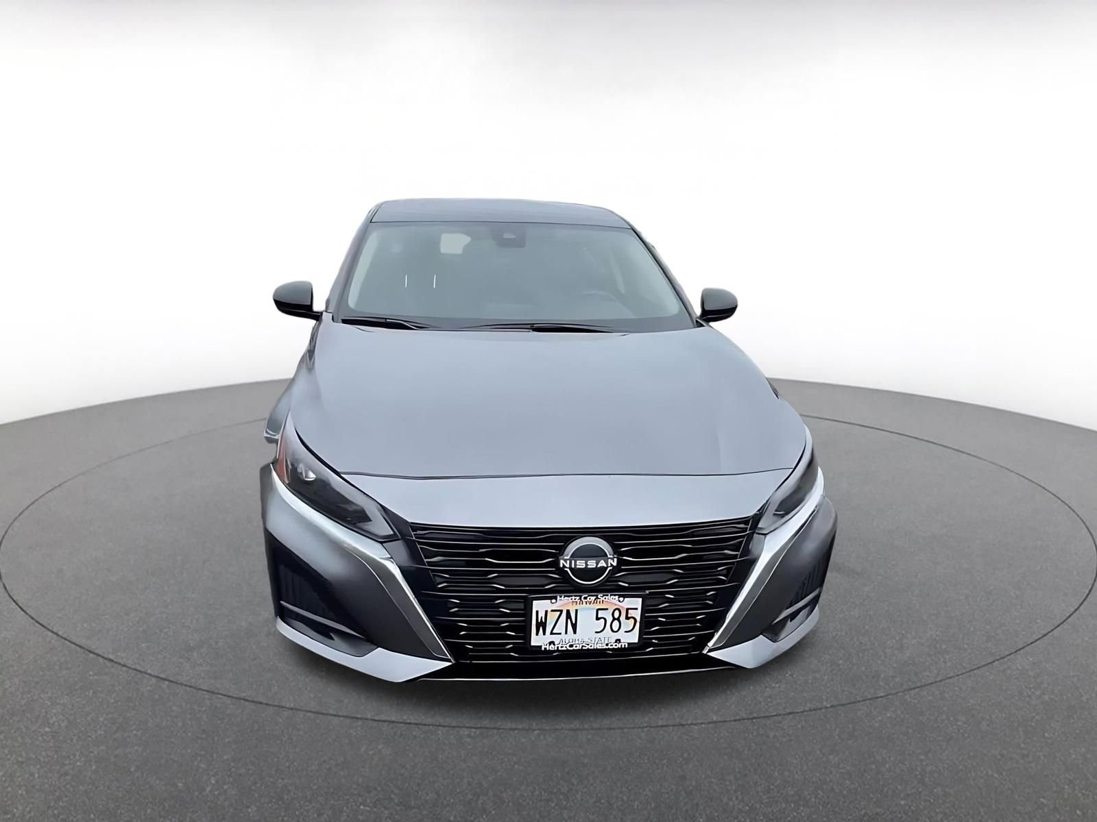 Used 2024 Nissan Altima 2.5 SV image 4