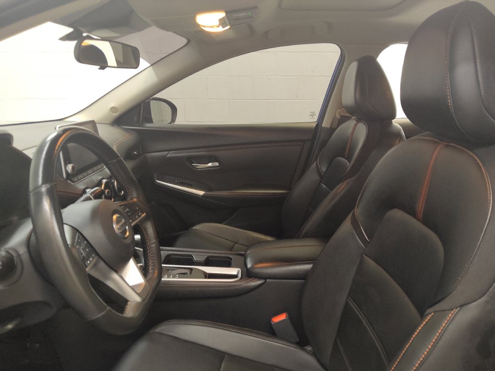 Used 2023 Nissan Sentra SR w/ SR Premium Package FWD image 17