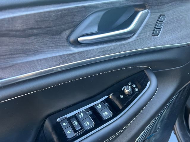 Used 2023 Jeep Grand Cherokee L Overland w/ Rear Seat Video Group I AWD/4WD image 11