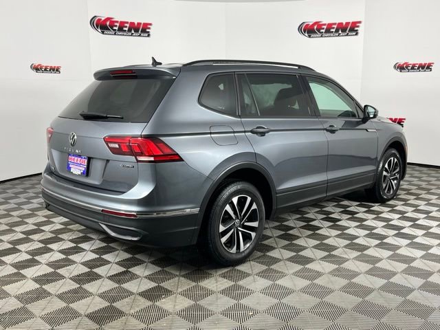 Used 2022 Volkswagen Tiguan S image 3