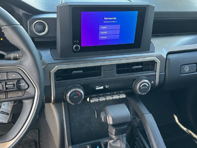 Certified 2025 Toyota 4Runner SR5 AWD/4WD image 14