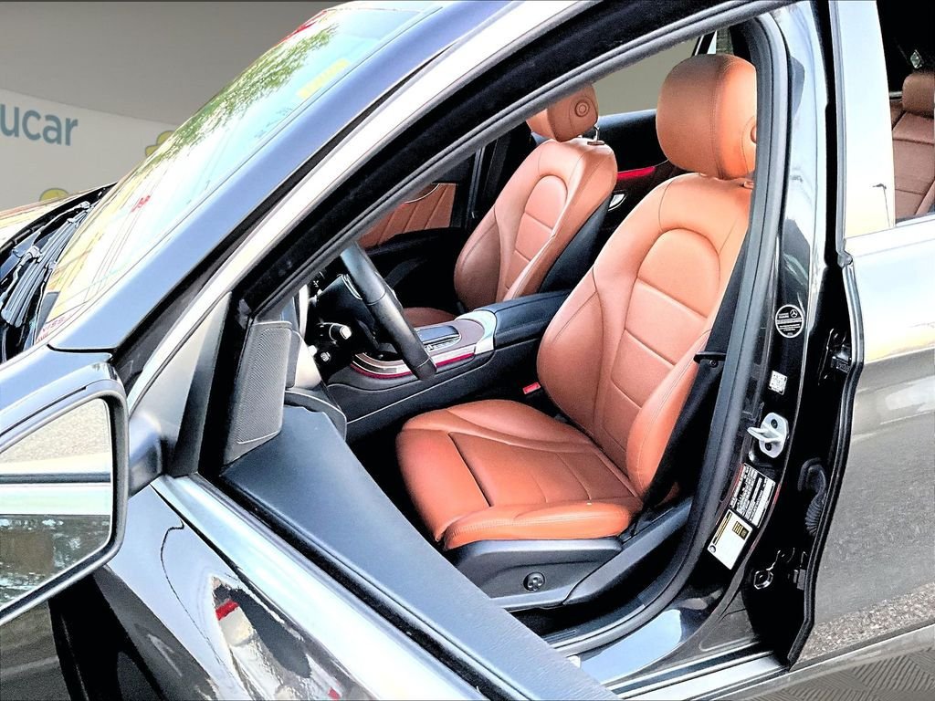 Used 2021 Mercedes-Benz GLC 300 4MATIC image 10