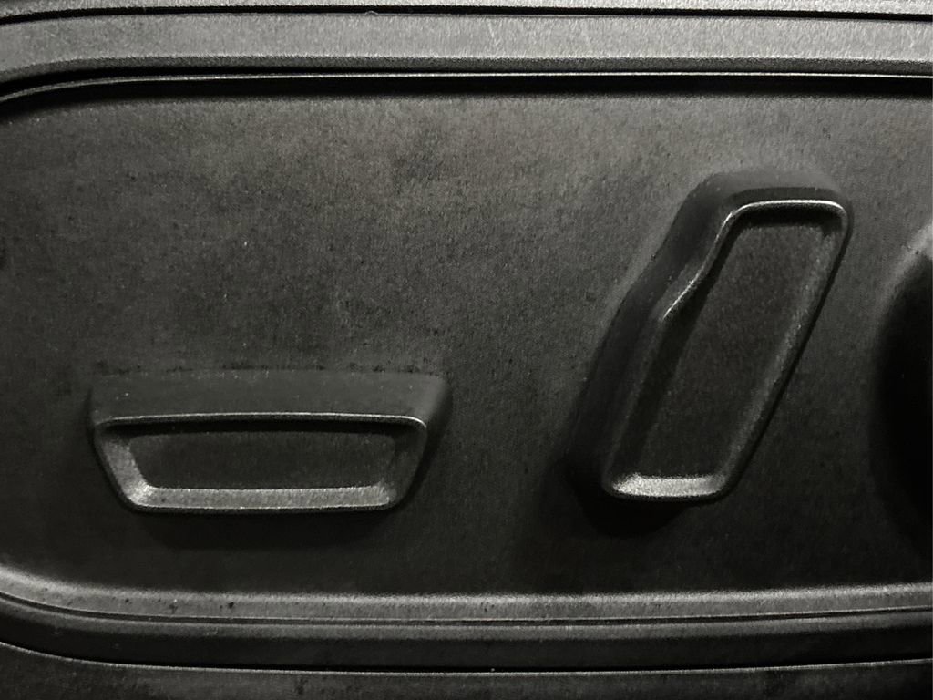 Used 2024 Jeep Grand Cherokee Trailhawk w/ Advanced Protech Group II image 37