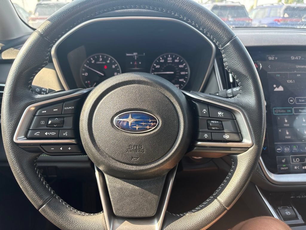 Used 2023 Subaru Outback Onyx Edition AWD/4WD image 2