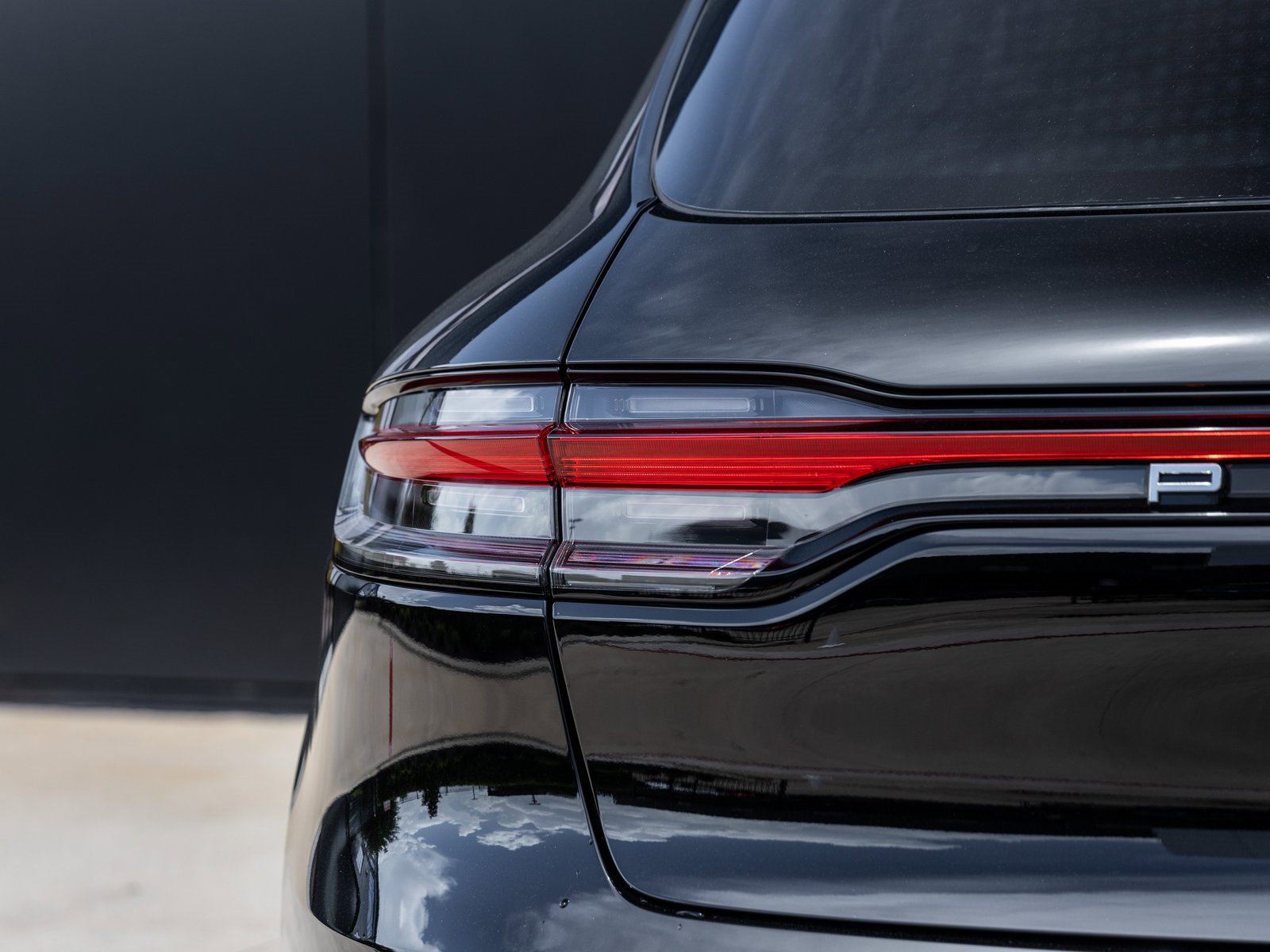 Used 2025 Porsche Macan image 15