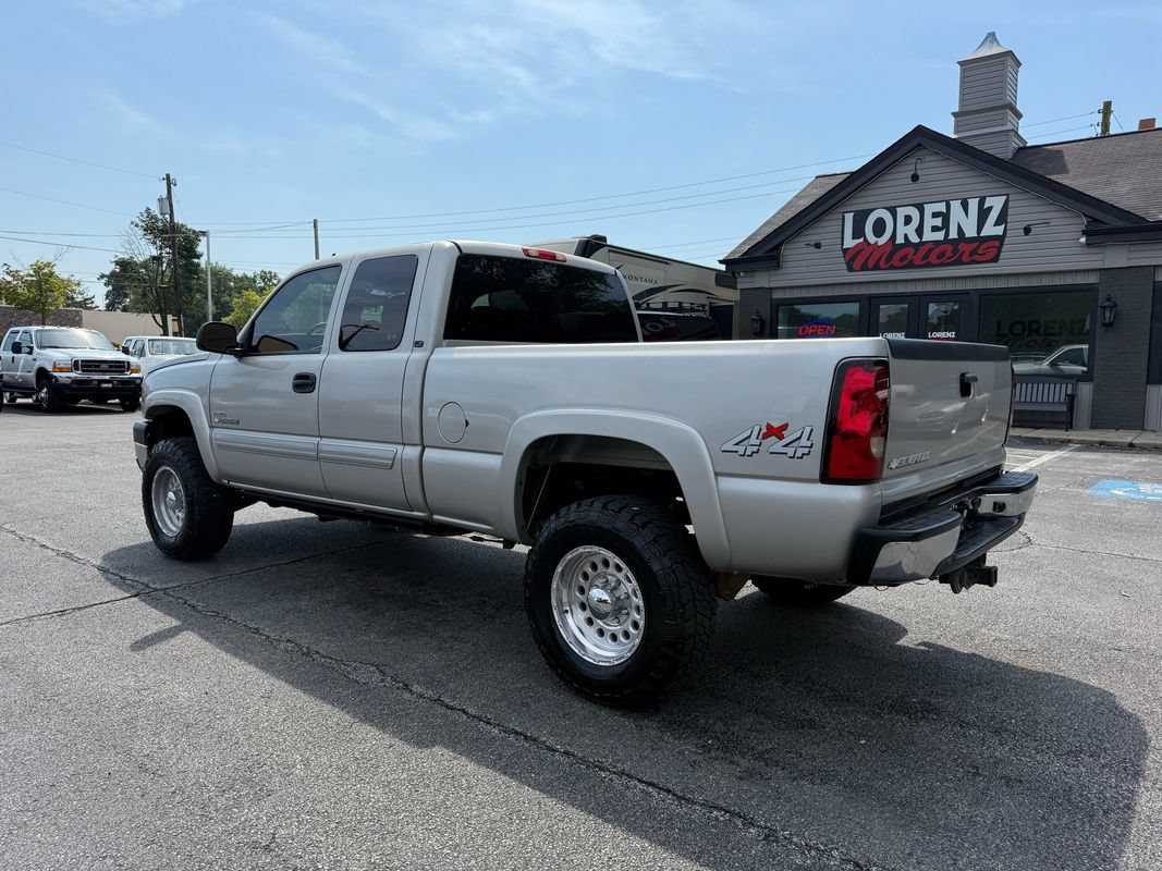Used 2007 Chevrolet Silverado 2500 LT w/ Heavy-Duty Power Package AWD/4WD image 4