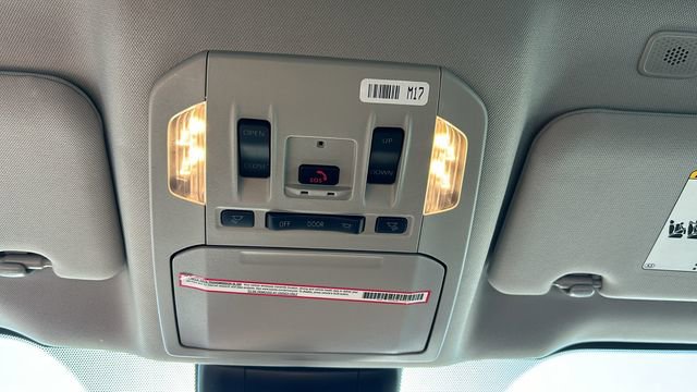 Used 2024 Toyota Highlander XLE image 23