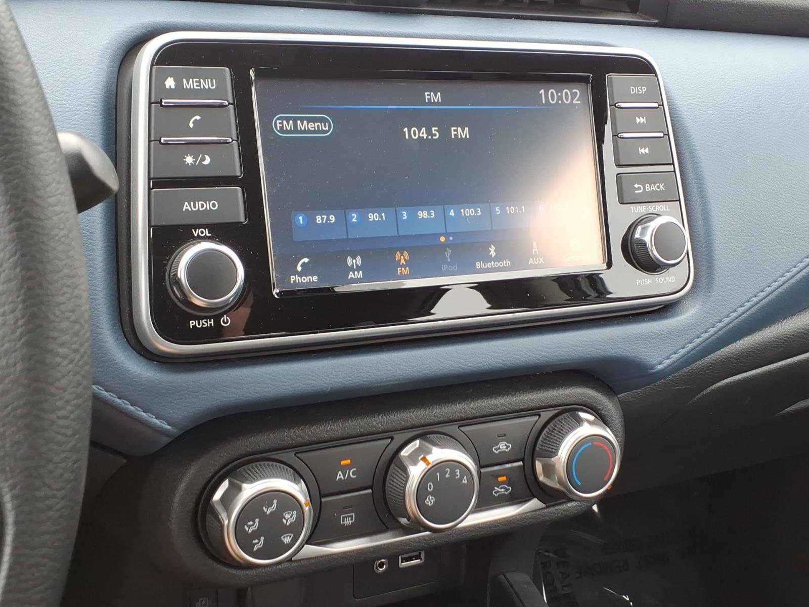 Certified 2025 Nissan Versa SV FWD image 20