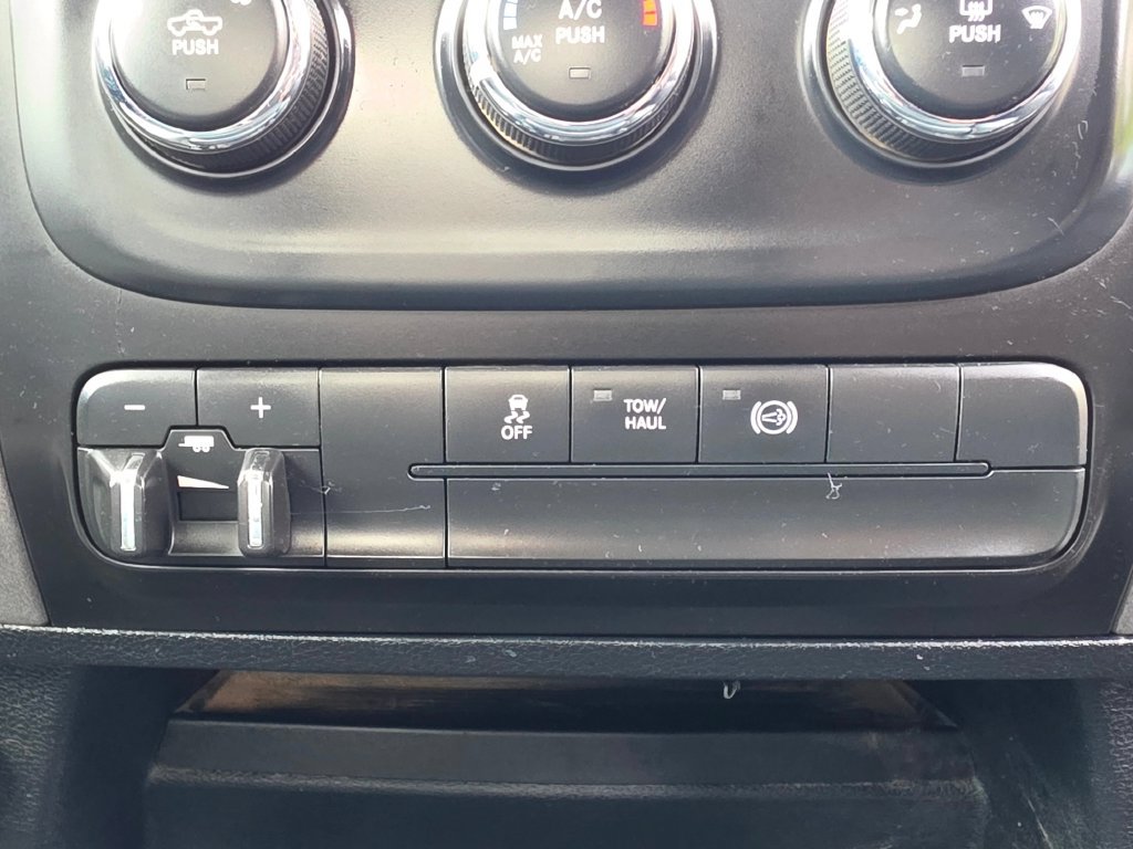 Used 2018 RAM 3500 Tradesman w/ Cold Weather Group AWD/4WD image 15