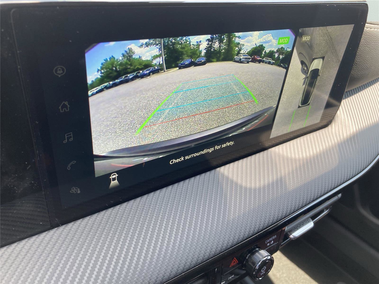 New 2025 Nissan Kicks SR image 16