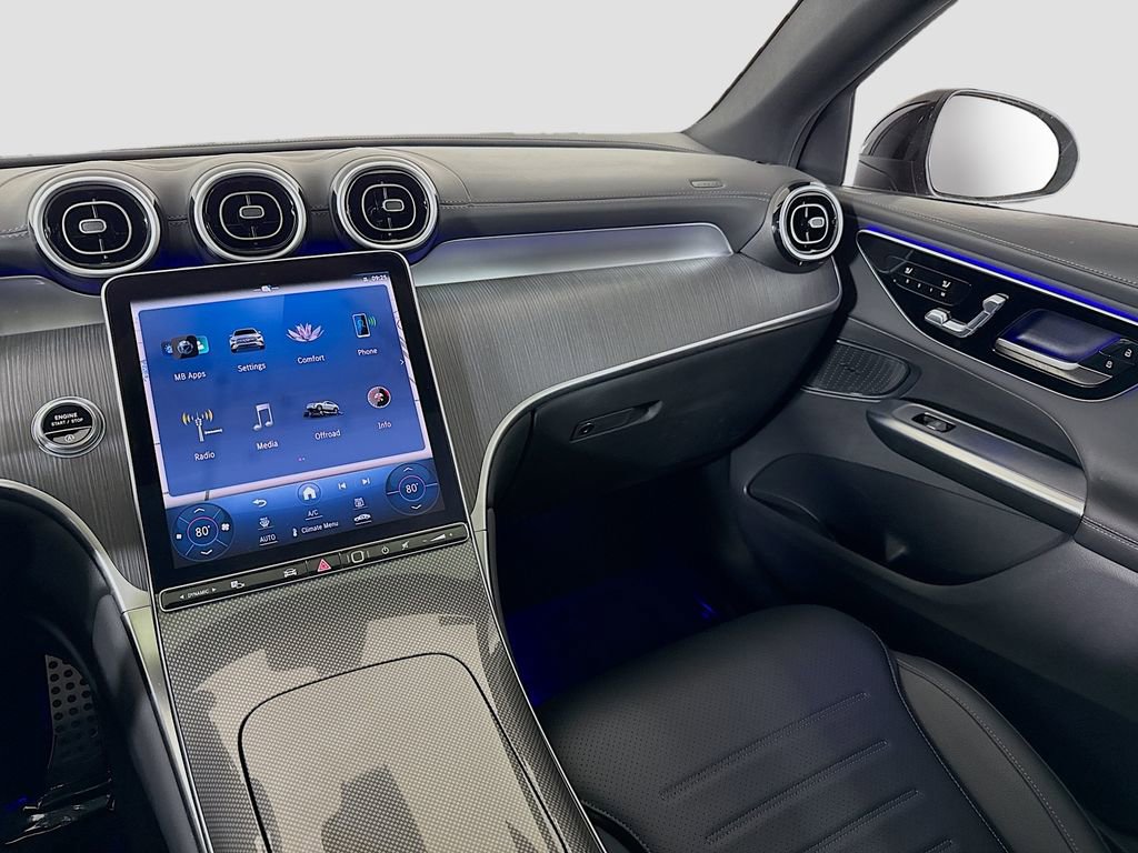 Used 2024 Mercedes-Benz GLC 300 4MATIC w/ AMG Line image 24