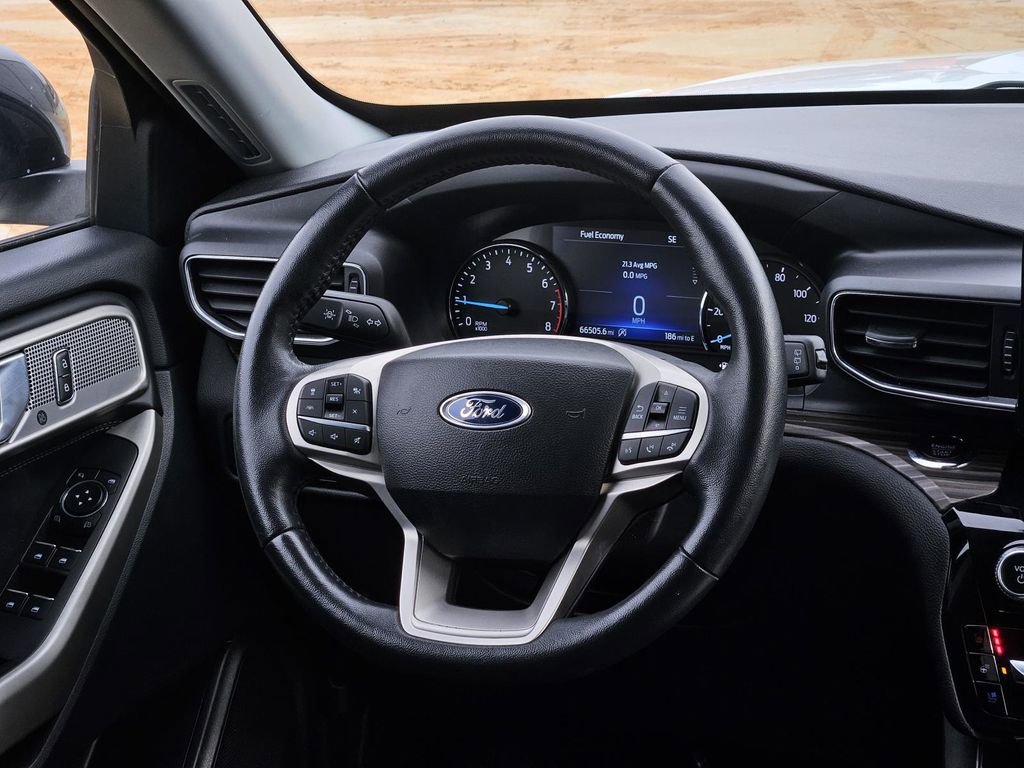 Used 2023 Ford Explorer Limited image 17