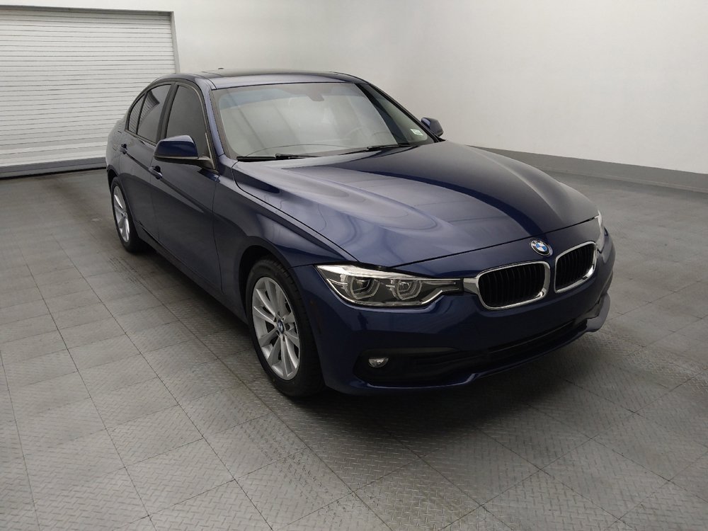 Used 2018 BMW 320i xDrive Sedan w/ Convenience Package AWD/4WD image 13