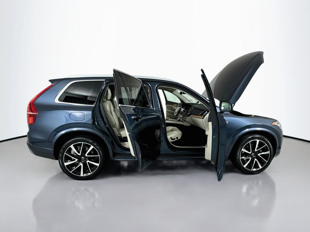 Used 2022 Volvo XC90 T6 Momentum w/ Advanced Package AWD/4WD image 25