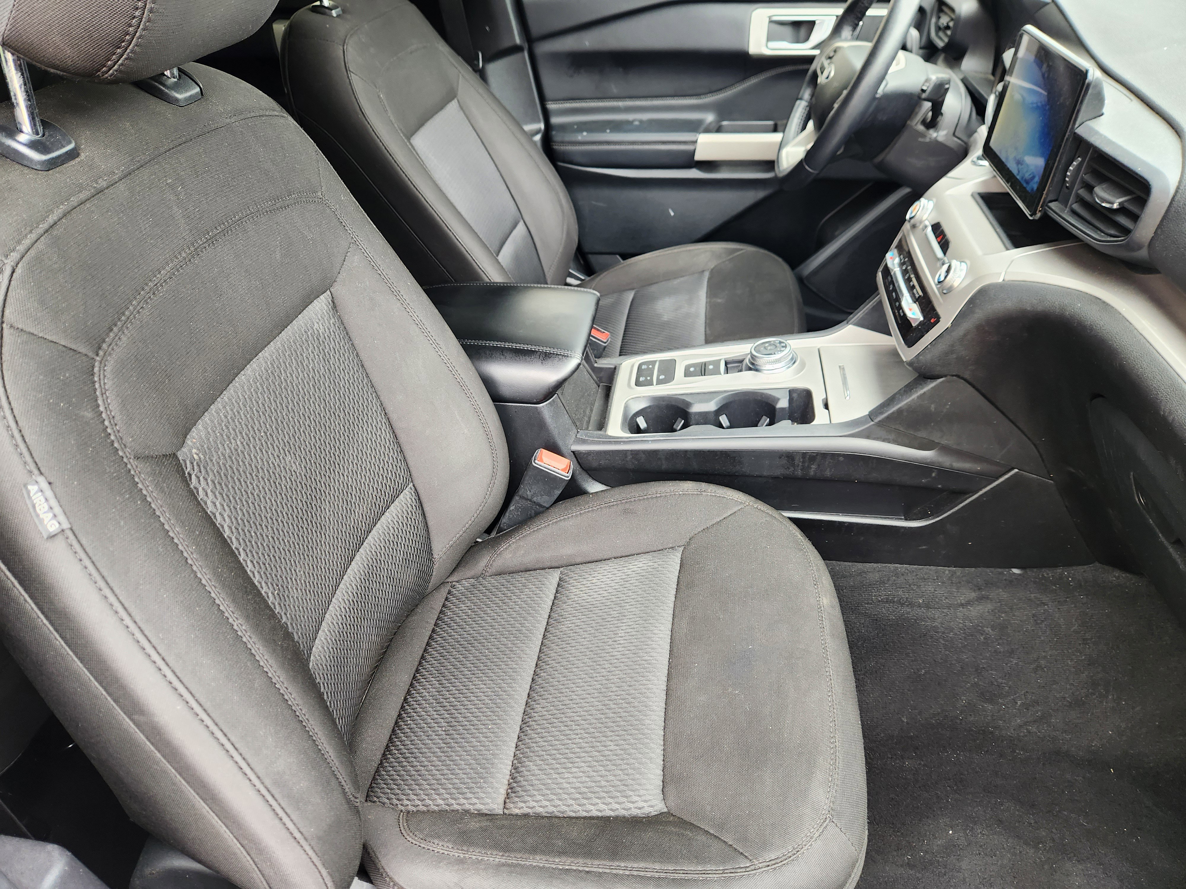 Certified 2022 Ford Explorer XLT image 8