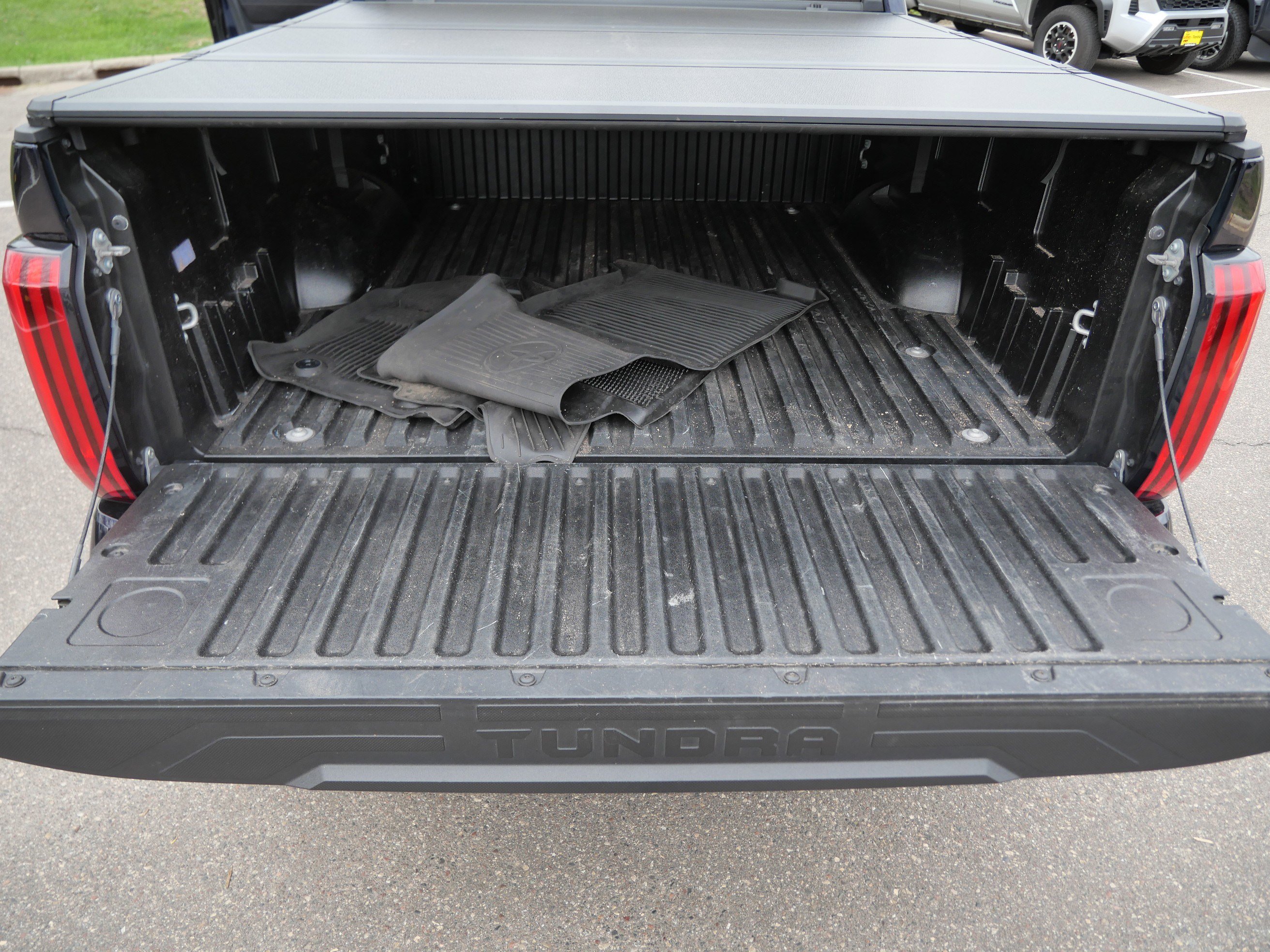 Used 2023 Toyota Tundra SR5 w/ SR5 Convenience Package AWD/4WD image 19