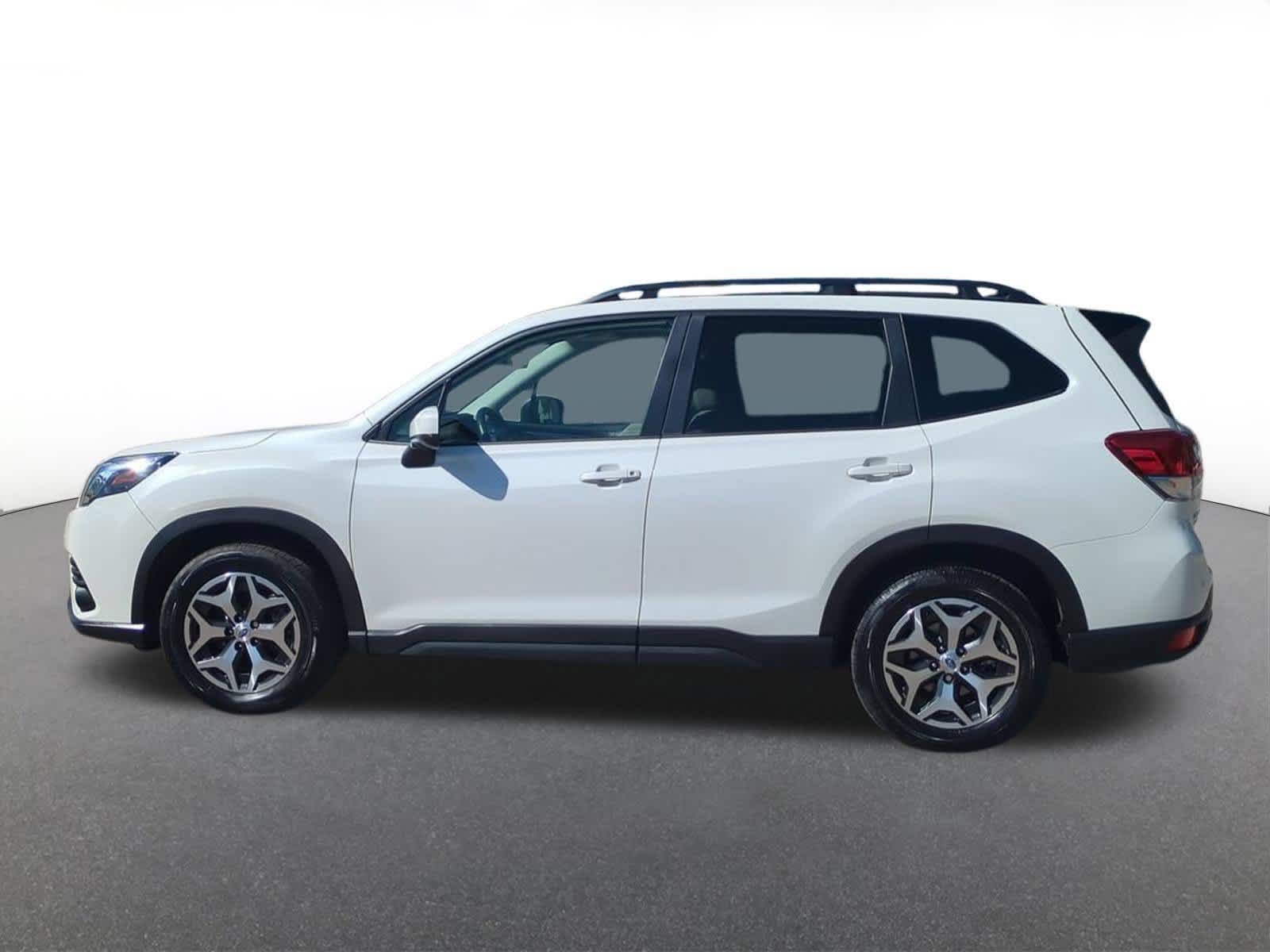 Certified 2024 Subaru Forester Premium AWD/4WD image 3