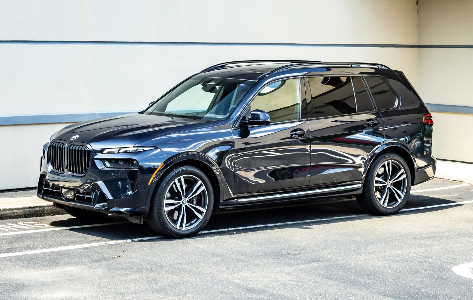 Used 2026 BMW X7 xDrive40i AWD/4WD image 3