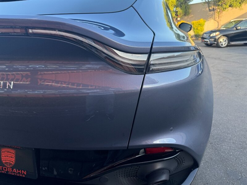 Used 2022 Aston Martin DBX AWD/4WD image 13