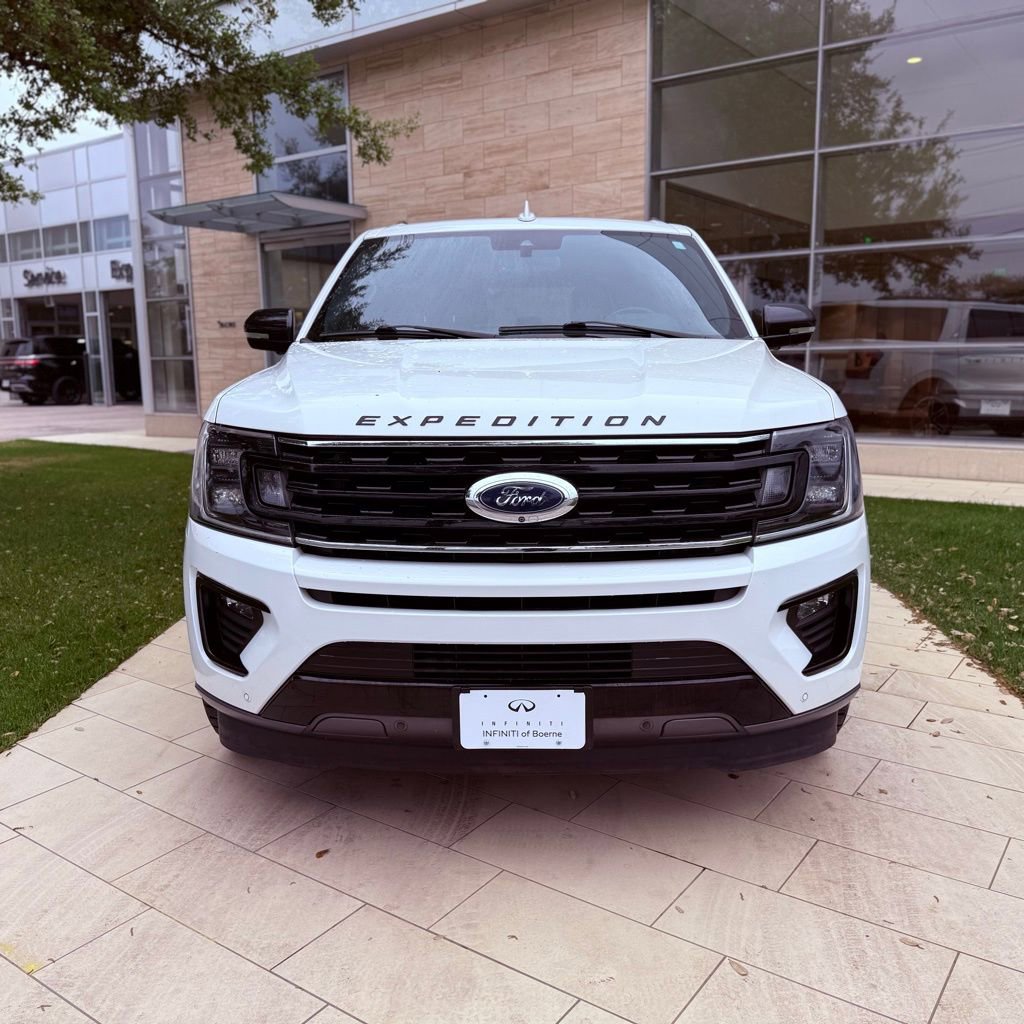 Used 2021 Ford Expedition Max Limited image 3