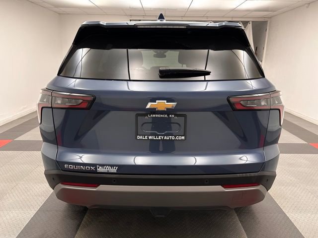 Used 2025 Chevrolet Equinox LT image 5