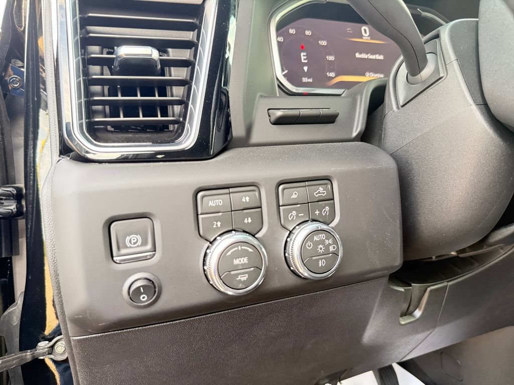 New 2026 GMC Sierra 2500 Denali w/ Technology Package AWD/4WD image 18