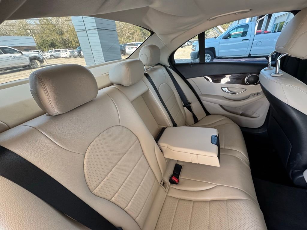 Used 2018 Mercedes-Benz C 300 Sedan image 24