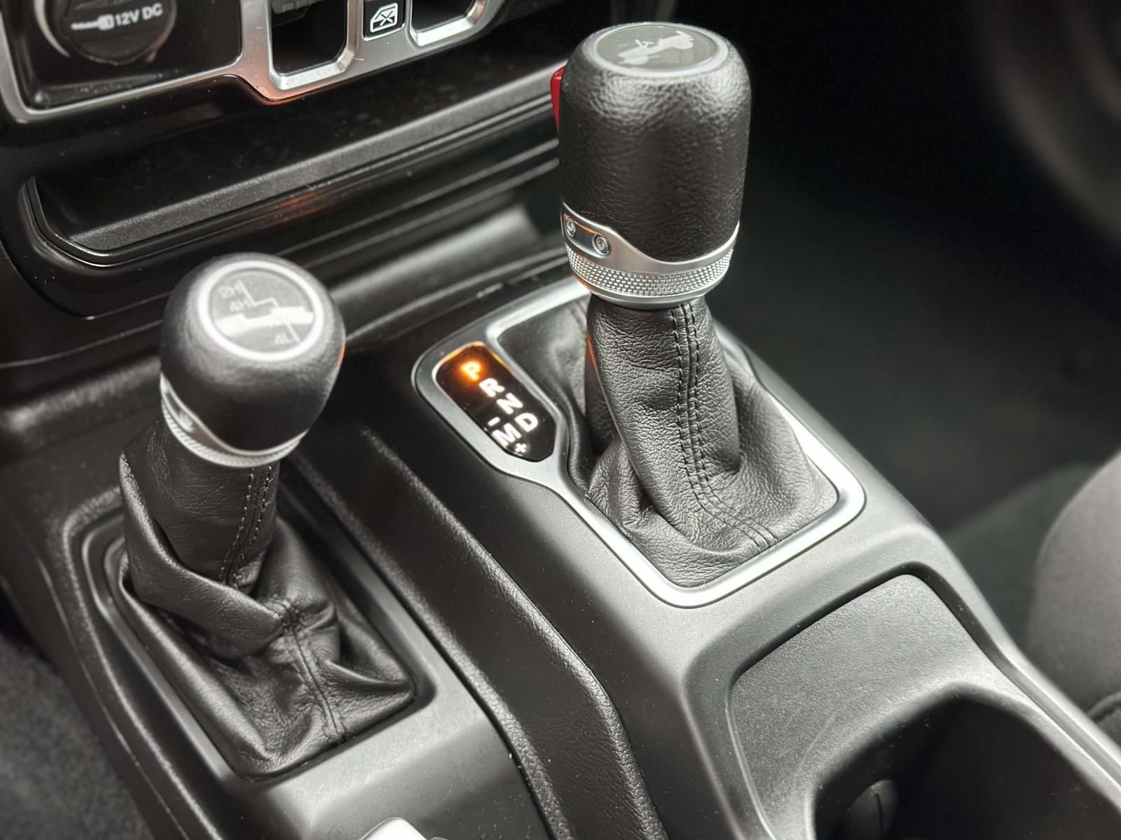 Used 2022 Jeep Wrangler Unlimited Sport image 13