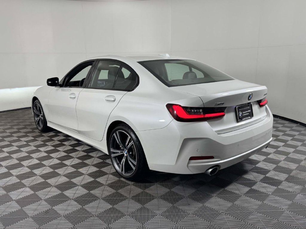 Used 2023 BMW 330i xDrive Sedan w/ Driving Assistance Package AWD/4WD image 8