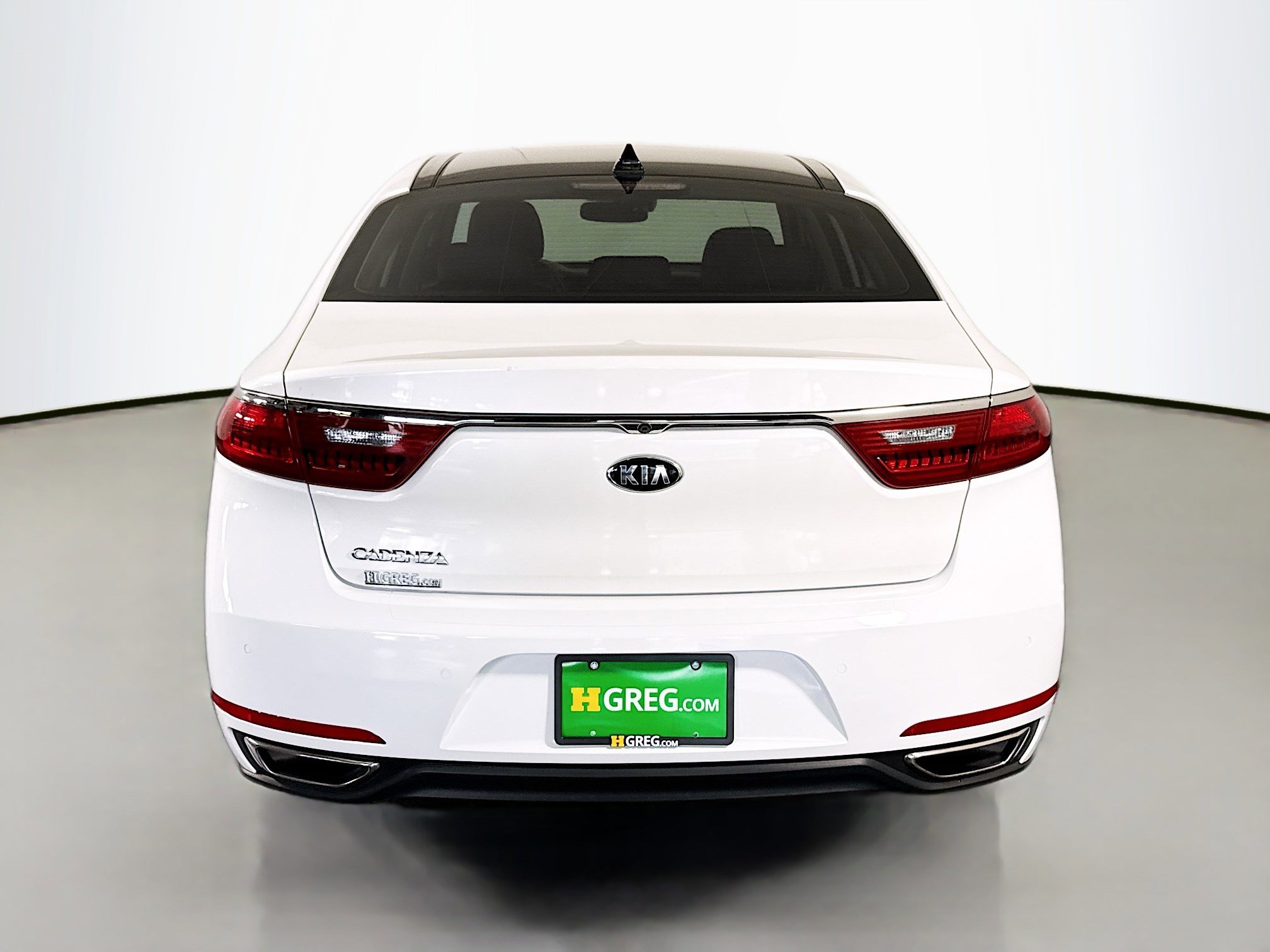 Used 2017 Kia Cadenza Technology image 8